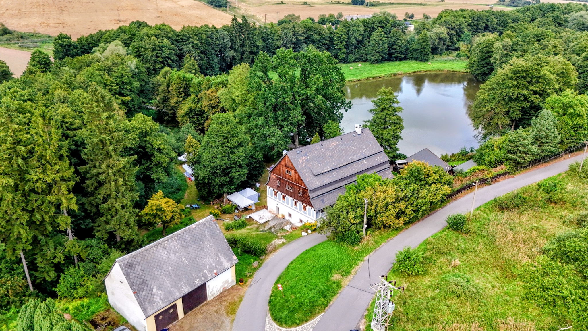 Dron - celkový pohled